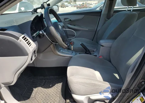 2012 Toyota Corolla Base z USA, uszkodzony, nr VIN 2T1BU4EEXCC829984